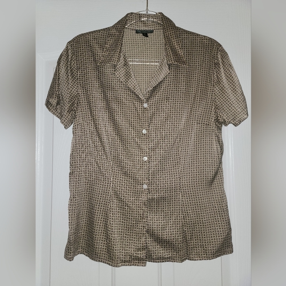 Halston Lifestyle Silk Logo Blouse size 10